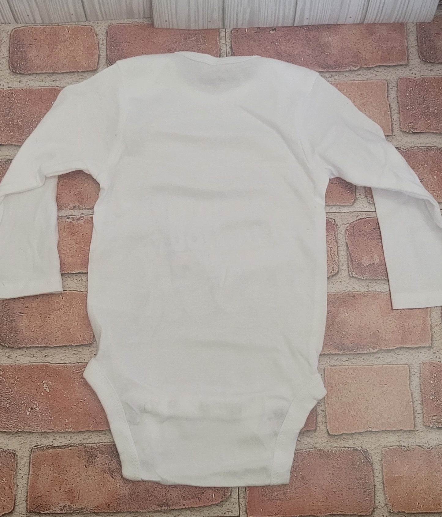 Cotton onese (long sleeve) 18M (Baby naughty list)