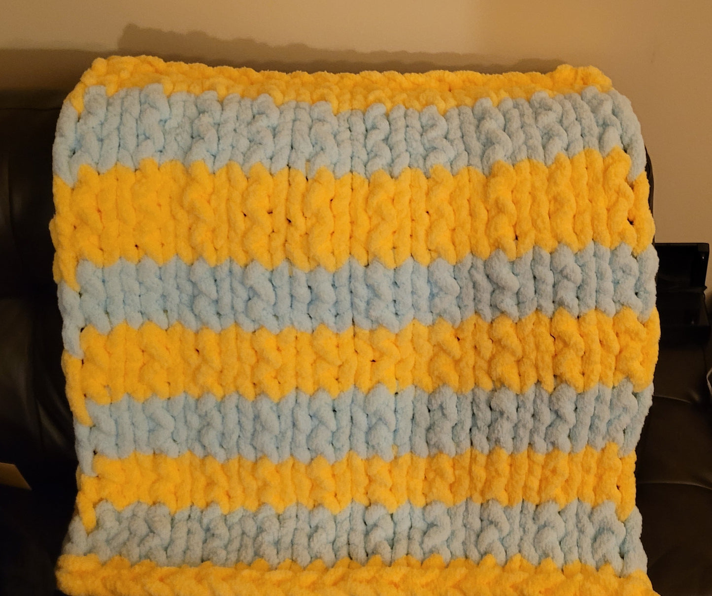 Chunky Yarn Blanket Yelloe and Blue 31"x33"